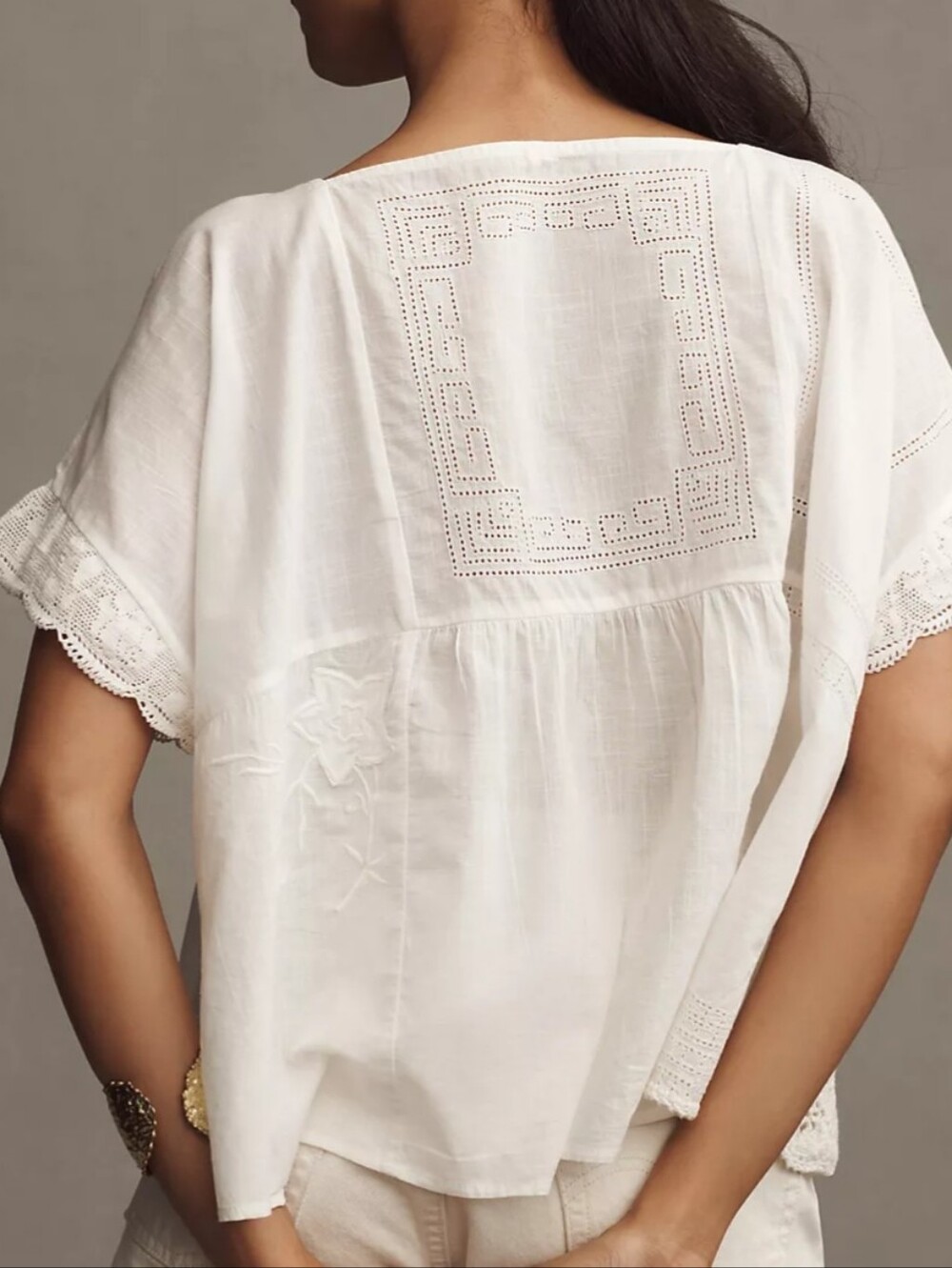 By Anthropologie Short Sleeve Patched Poncho Top White Embroidered Crochet MD - Picture 3 of 13